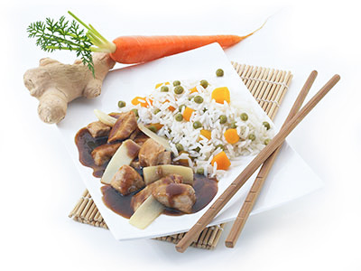 Fühlen Sie sich wie in Asien mit diesem Rezept, das gleichzeitig  süß und salzig schmeckt - verfeinert mit einem Hauch von Ingwer und dazu köstlicher kantonesischer Reis.